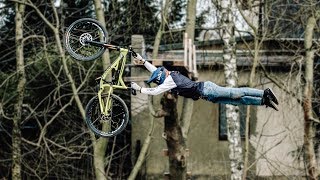 SLOPESTYLE TRICKS vs FREERIDE MOUNTAIN BIKE  GetTheGrip [upl. by Amla]