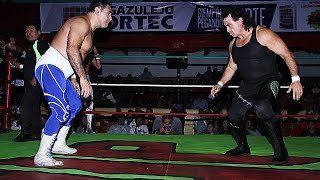 Solar Blue Panther y Paranoiko vs Negro Navarro Valiente y Ángel o Demonio [upl. by Dehnel]