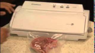 FoodSaver® 2450 Vacuum Sealing System feature 3 [upl. by Jordanna224]