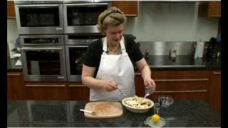 How to make apple amp sultana crumble [upl. by Ellette757]