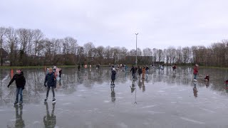 Kinderen weten weg te vinden naar ijsbanen in de Noordkop [upl. by Elicul]