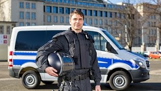 HD Einsatz für die Bereitschaftspolizei Doku [upl. by Ylellan593]