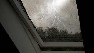 Regen am Dachfenster Ohne Wiederholung Regengeräusche zum Einschlafen [upl. by Adnawal]