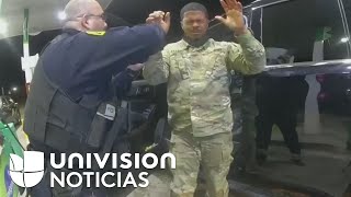 Militar hispano demanda a dos policías de Virginia por apuntarlo con un arma y rociarle gas pimienta [upl. by Adnolehs218]