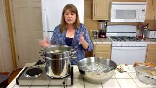 How to Blanch Green Beans Using a Pasta Pot [upl. by Kylynn]