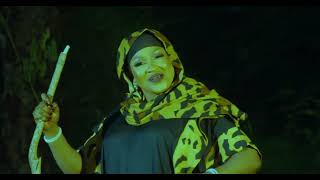 Safi Diabate  NE BA YE DEN WOLO clip officiel 4k [upl. by Soo464]