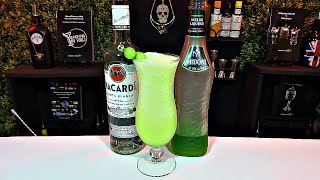 BEBIDA PIÑA COLADA VERDE UN COCTEL MUY RICO CON SOLO 4 INGREDIENTES [upl. by Ylremik]