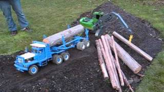 John Deere Log Loader and Pacific P 16 [upl. by Lanette768]