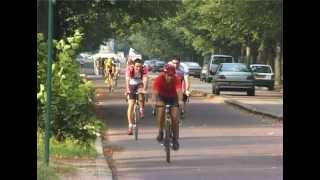 Le circuit cycliste de Vincennes dans quotPérissable paradis IIquot 2002 by Gérard Courant [upl. by Nasia916]