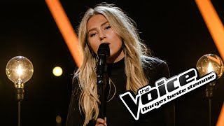 Malin Joneid Ellefsen  Elastic Heart  The Voice Norge 2017  Live show [upl. by Shaylyn394]