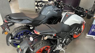 दोनों में ₹51000 का अंतर Yamaha MT15 Dual ABS Vs Yamaha FZSV4 Details Comparison  On Road Price [upl. by Ziul924]