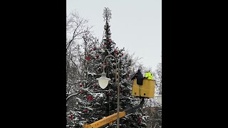 Pasiruošimas Akmenės miesto eglės įžiebimo šventei [upl. by Dodson433]