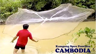 Net Fishing at Kampong Speu province Cambodia  Throw A Cast Net to Catch Fishes in Asia [upl. by Hendrix944]