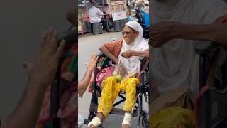 She is a diabetic patient Helped her with medicines and fruits humanity shorts hussainmansuri [upl. by Leasa]