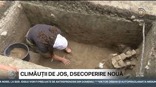 O nouă descoperire în satul Climăuţii de Jos Arheologii au găsit oase de mamut şi piese din silex [upl. by Norrej]