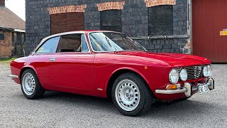 Alfa Romeo 2000 GTV from 1972 – Classic Car Designed by Bertone [upl. by Ssew]