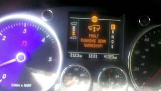 VW TOUAREG 2006 v10DIESEL VID 20110429 143319 A TOTAL ELECTRICAL failure [upl. by Ayaladnot]