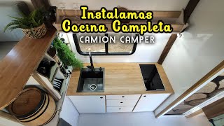 26 Construimos COCINA e Instalamos KIT CAJONES en nuestra MINI CASA  Al Son de mi Furgón [upl. by Ennovihs]