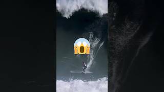 O que foi isso 😱😱Laura Coviella levou essa onda gigante na cabeça durante o Itacoatiara Big Wave [upl. by Plate]