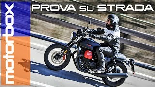 Nuove Moto Guzzi V7 Milano Rough e Carbon  La prova su strada [upl. by Pauly]