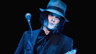 Jack White  Sixteen Saltines Live 2012 [upl. by Sitnik]