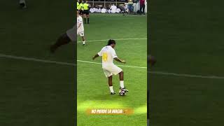 Ronaldinho siempre la magia 🪄 viral videoshort youtubeshorts ronaldinho [upl. by Mailand]