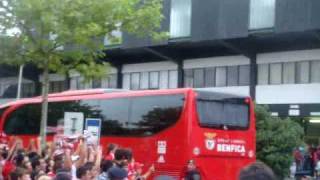 Benfica  Chegada da equipaaos Arcos [upl. by Oates59]