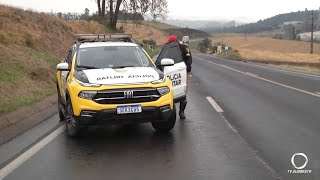 Automóvel saiu da pista na manhã desse domingo 15 em Vitorino [upl. by Adnahs]