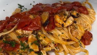 LINGUINE AI FRUTTI DI MARE SURGELATI FROZEN SEAFOOD TONGUES Italian food official 2023 [upl. by Nare328]