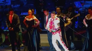 Juan Gabriel en Las Vegas 2014 grito de independencia quotmedleyquot HD [upl. by Eillek649]