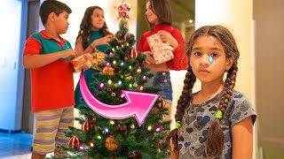 A POBRE MENINA ÓRFÃ E A MÁGIA DO NATAL  PARTE 2 [upl. by Kannry992]