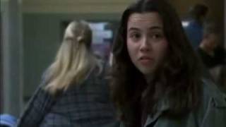 Linda Cardellini speaking Spanish [upl. by Angel566]