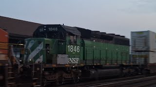 BNSF 1846 Cascade Green SD402 Trails on QSSECHC in Last Light 72224 [upl. by Nicolella]