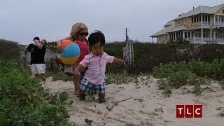 A Day At the Beach  The Little Couple [upl. by Yraunaj]