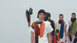 ISSEY MIYAKE Homme Plissé autumn winter 2024 fashion show [upl. by Outlaw]