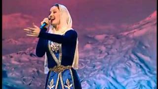 Chechen Girl Sings Armenian Patriotic Song Hay Qajer Heda Hamzatova [upl. by Terese]