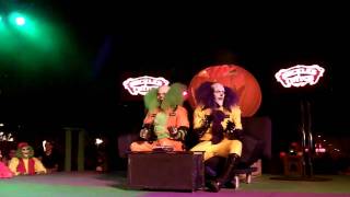 Six Flags Magic Mountain Fright Fest Heckles and Twitch show Half time Show [upl. by Byron]