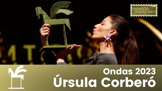 Úrsula Corberó se emociona al dedicarle el Ondas a sus padres y a su quotgran amorquot [upl. by Reisman487]