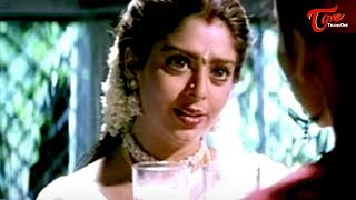 Nagma Romance With Chiranjeevi  Best Romantic Scene of Tollywood 71 [upl. by Eiclehc]