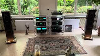 Crystal Rack PRO  Mcintosh C1100MC462  Sonus Faber Serafino [upl. by Eibbed]