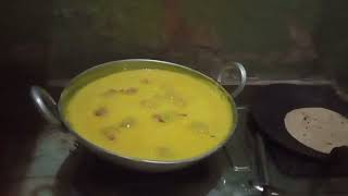 कधी कैसे बनते hain चटपटी खाते मजा आ जाए😱 chatpati kadhi [upl. by Nylynnej37]