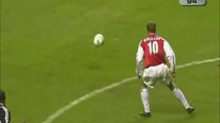 Bergkamp Flick  Goal Against Newcastle [upl. by Demetris]