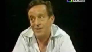 Roberto Gómez Bolaños Chespirito habla sobre los héroes y el heroísmo [upl. by Nywra]