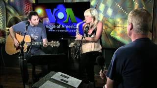 Mindi Abair Performs quotThe Alleyquot on VOAs Border Crossings [upl. by Wiles704]