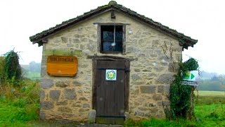 La plus petite bibliothèque de France est en Haute Vienne [upl. by Ettelocin]