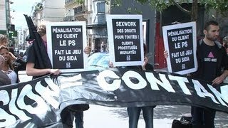 Abolition de la prostitution  les travailleurs du sexe manifestent [upl. by Tema]