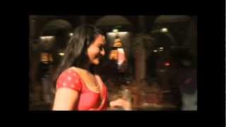 Making of Chinta Ta Ta Chita Chita with Kareena Kapoor  Rowdy Rathore [upl. by Luigino31]