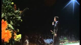 Peter Alexander Medley Der letzte Walzer und komm und bedien dich live 1976 [upl. by Zirkle]