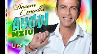 Avdyl Mziu kur e pash at vajzen te shkolla044 346 739 049 818636 [upl. by Hillier]