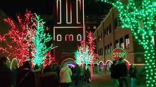 Brewery Lights AnheuserBusch brewery Christmas light display St Louis Missouri [upl. by Yram]